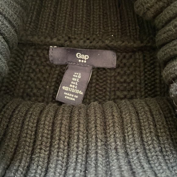 Black mock sweater - Picture 4 of 4